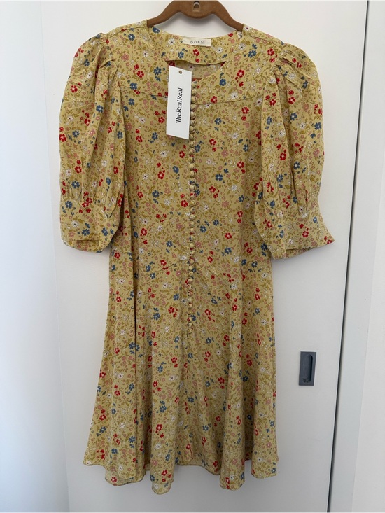Doen Dresses & Skirts - Doen Yellow Silk Mini Ceres Dress Lily of the Valley Floral M Button-Front EUC